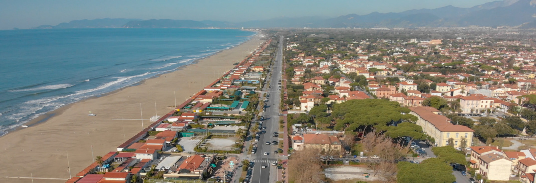 Guidare A Forte dei Marmi E Dintorni